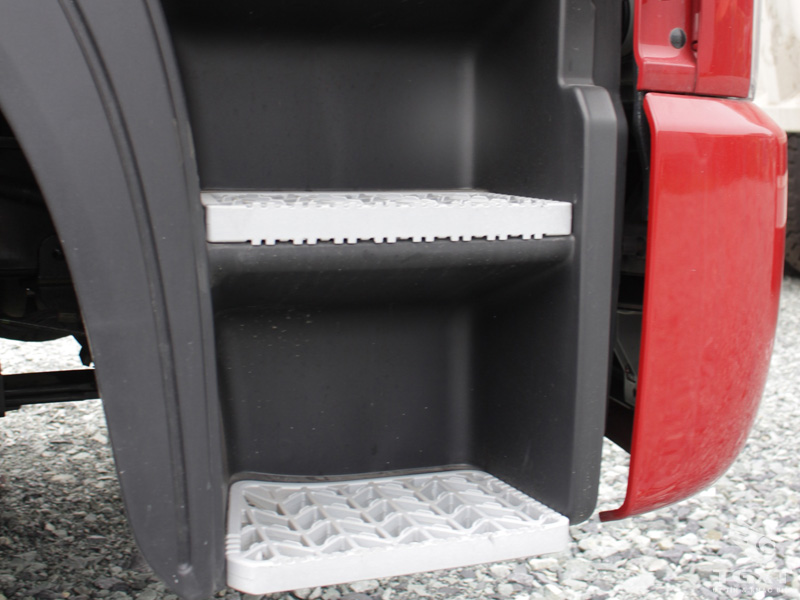 Xe Đầu Kéo Hyundai Trago Xcient 440Ps