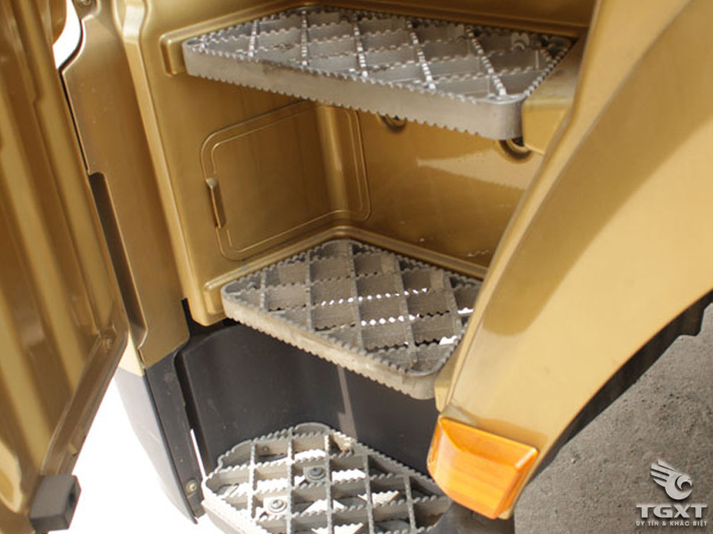 Xe Đầu Kéo Shacman 380Hp 2 Cầu Cabin X3000