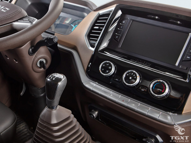 Xe Tải Đô Thành IZ650SE 6.5 Tấn Thùng Kín