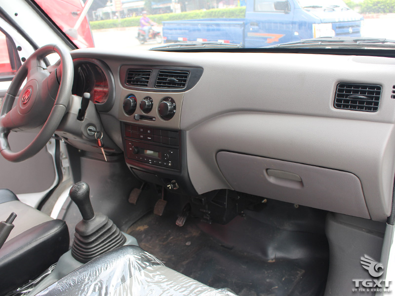 Xe Tải Dongben DB1021 800Kg Thùng Kín