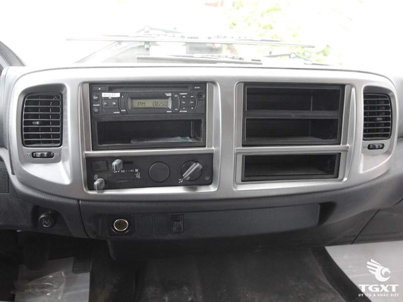 Xe Bồn Hino FG 13 Khối Chở Thức Ăn Gia Súc