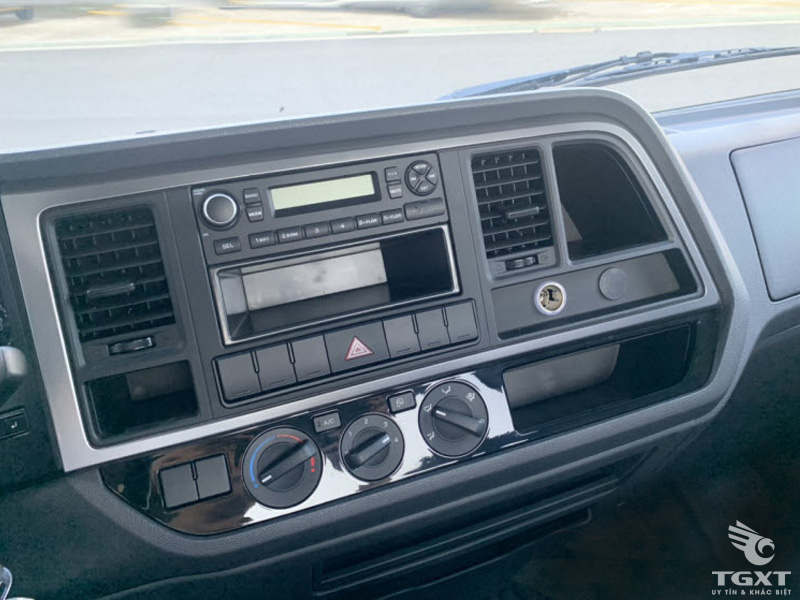 Xe Tải Chở Gia Súc Hyundai Mighty EX8 GTL 6T4