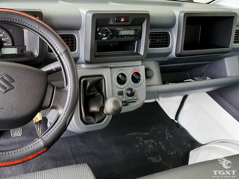 Xe Tải Suzuki Carry Pro 2019 700Kg Thùng Kín