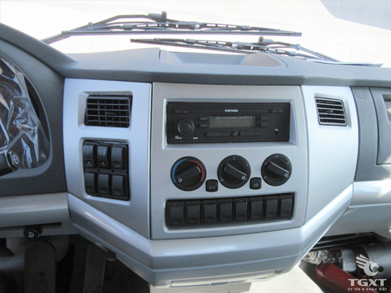 Xe Tải Thaco Ollin800A 6 Tấn Gắn Cẩu Unic URV554