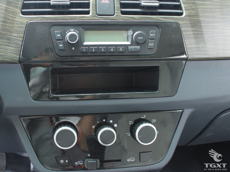 Xe Tải Van Dongben X30 500Kg 2 Chỗ Ngồi