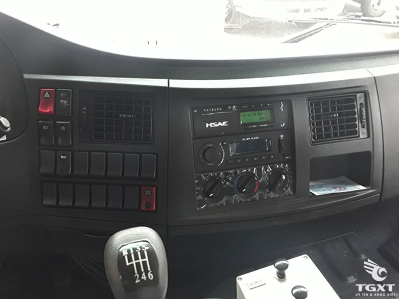 Xe Phun Nước Rửa Đường Dongfeng 9 Khối