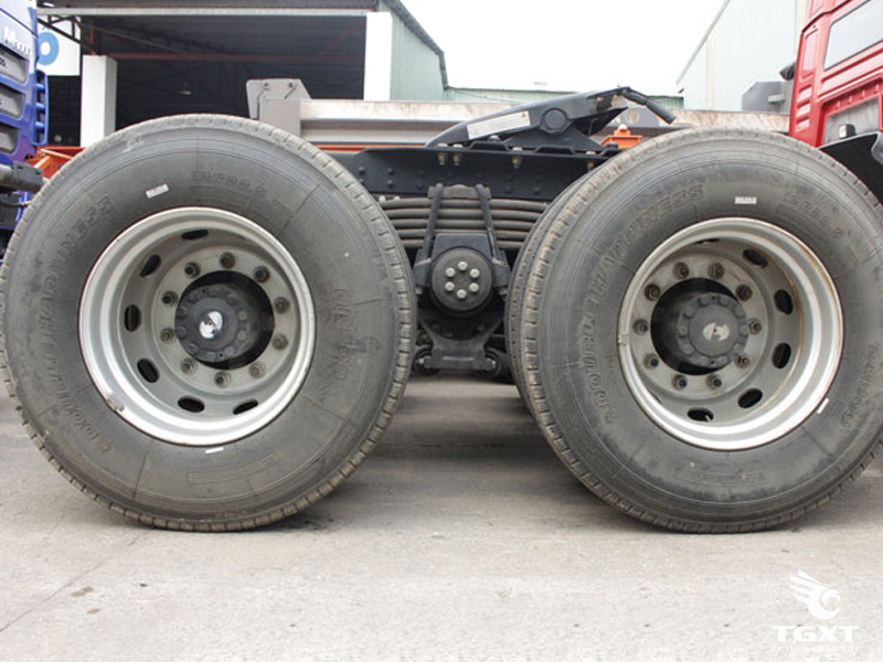 Xe Đầu Kéo Shacman 340Hp 2 Cầu Cabin M3000