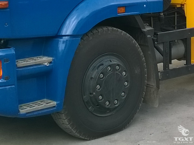 Xe Tải Kamaz 10 Tấn Gắn Cẩu Soosan 7 Tấn 6 Khúc SCS746L