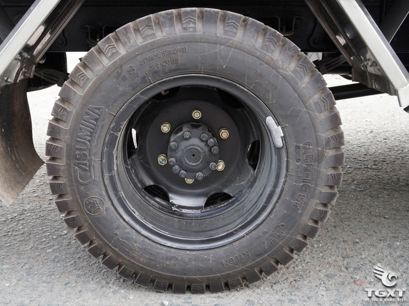 Xe Tải Teraco Tera250 2.5 Tấn Thùng Kín