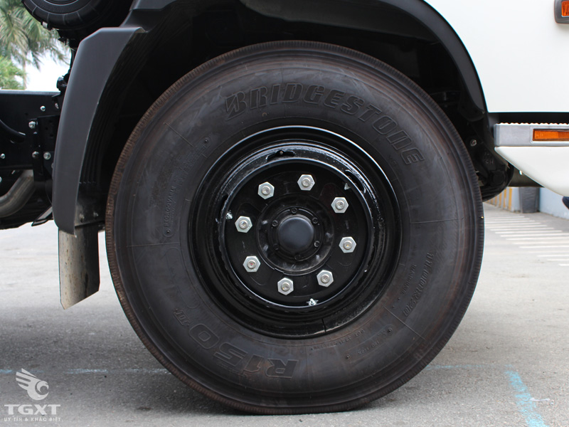 Xe Tải Hino FL8JT7A 11T5 3 Chân Gắn Cẩu ATOM736