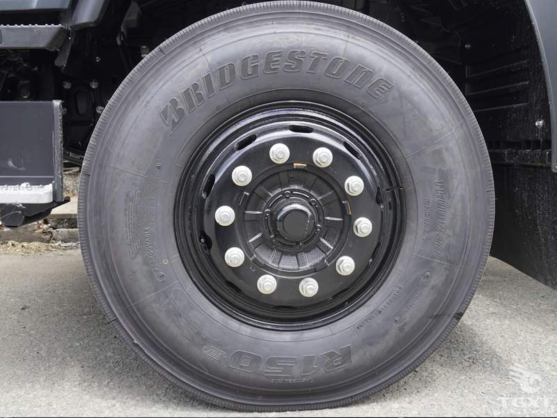 Xe Bồn Isuzu FVM Chở Sữa 12T5 12 Khối