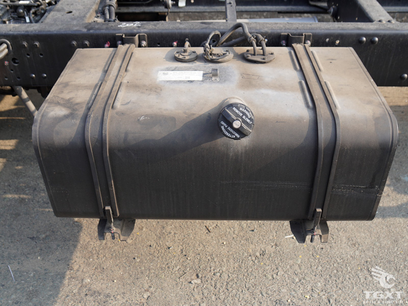 Xe Tải Hyundai HD120S 6 Tấn Gắn Cẩu Unic URV343 3 Tấn 3 Khúc