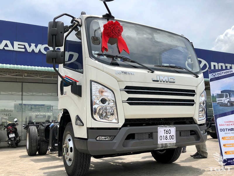 Xe Tải Đô Thành IZ650SE 6.5 Tấn Thùng Kín