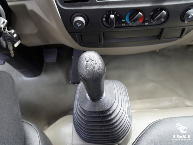 Xe Tải Đô Thành IZ65 Gold 2 Tấn Thùng Bạt