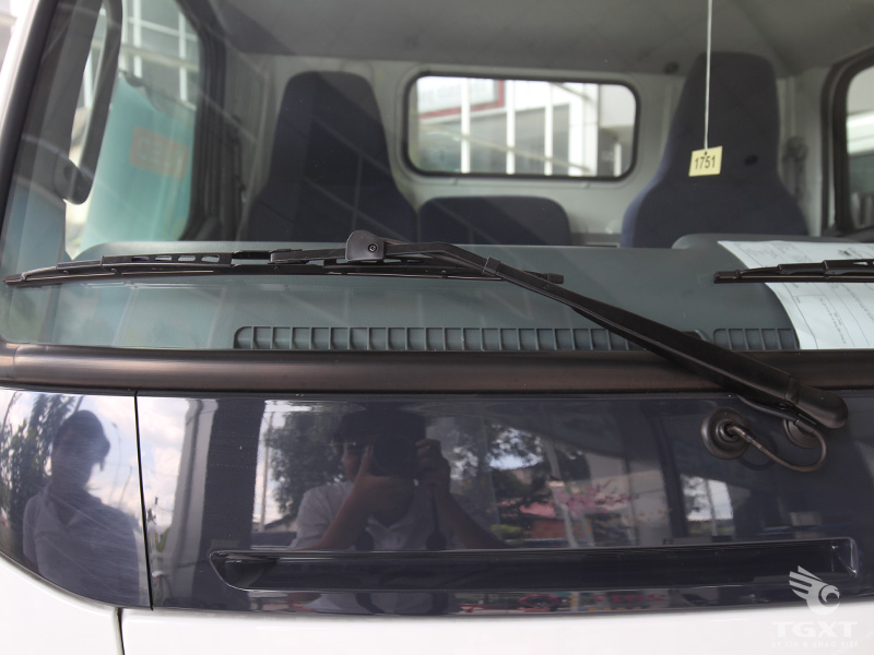 Xe Tải Fuso Canter 8.2HD 5 Tấn Thùng Bạt