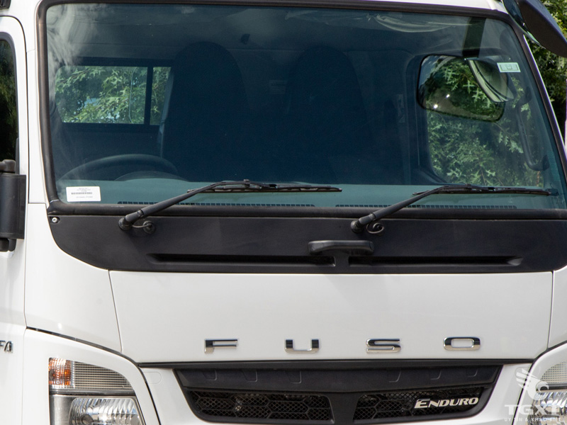 Xe Tải Fuso FA 6 Tấn Thùng Kín