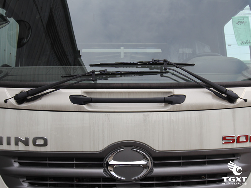 Xe Cẩu Hino FC9JLTA 3T5 Gắn Cẩu Unic URV555