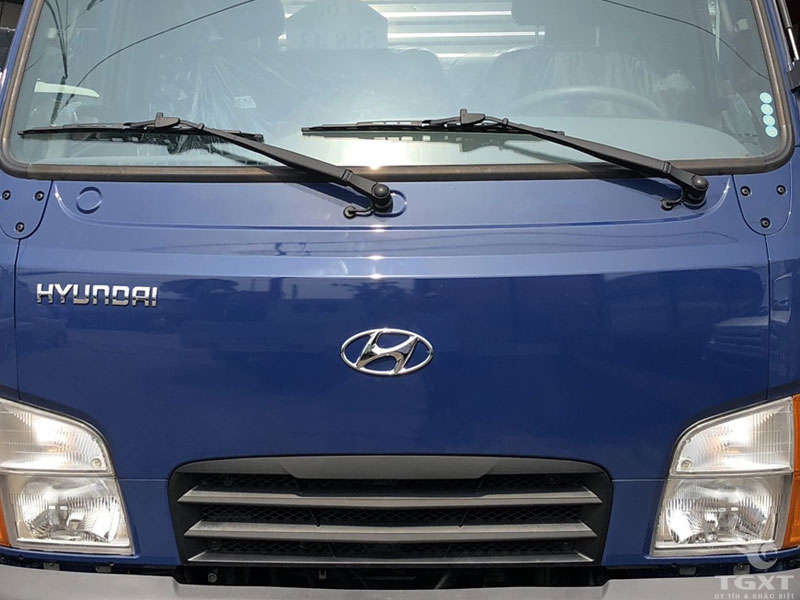 Xe Tải Hyundai New Mighty N250SL 2T5 Thùng Bạt Gắn Bửng Nâng