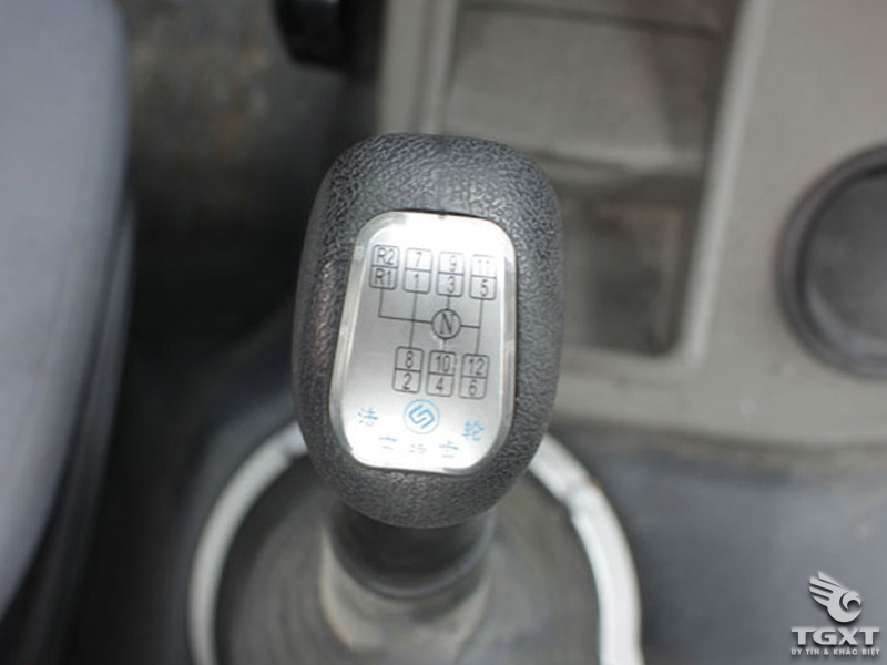 Xe Ben Shacman H3000 4 Chân Thùng Vuông