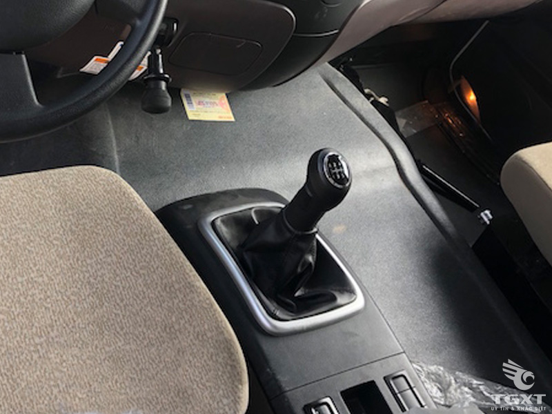 Xe Bồn Chở Cám Daewoo HU6AA 15 Tấn 24 Khối