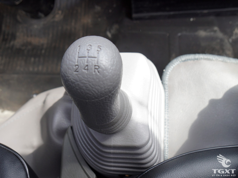 Xe Tải Đô Thành IZ49 2.5 Tấn Thùng Kín