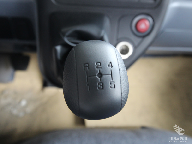 Xe Tải Fuso Canter 7.5Great 4 Tấn Thùng Bạt