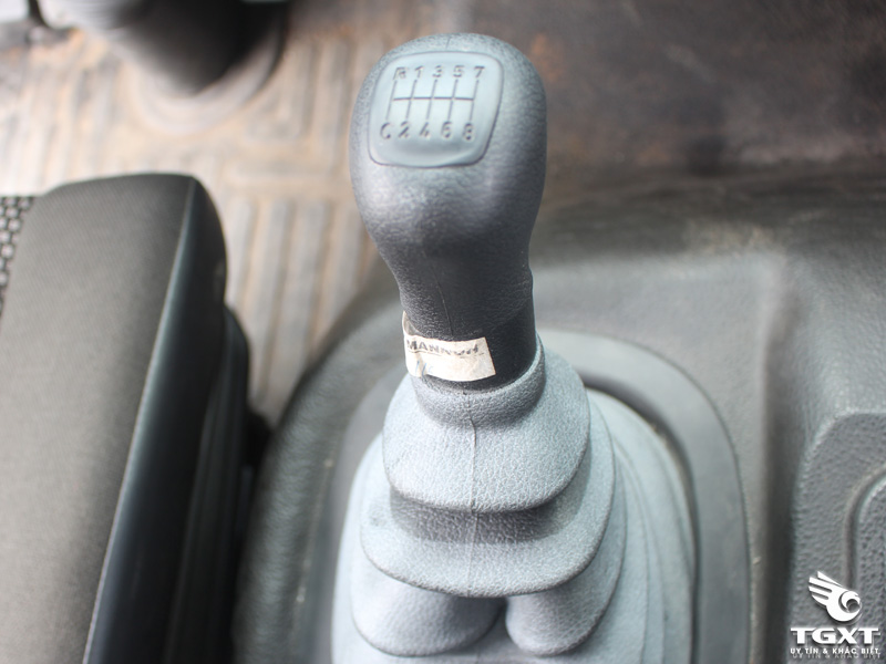 Xe Tải FUSO 3 Chân 11 Tấn Gắn Cẩu Dongyang 6 Tấn 6 Khúc