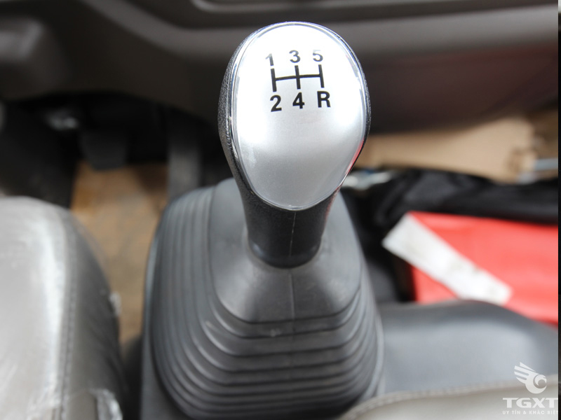 Xe Tải Teraco Tera 240 2.4 Tấn Thùng Bạt