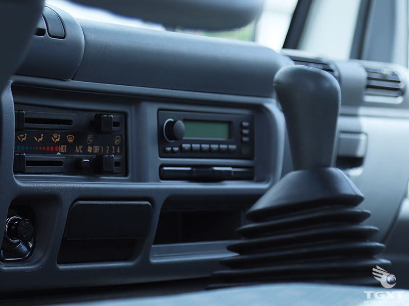 Xe Tải Isuzu Vĩnh Phát NK490 2.4 Tấn Thùng Lửng