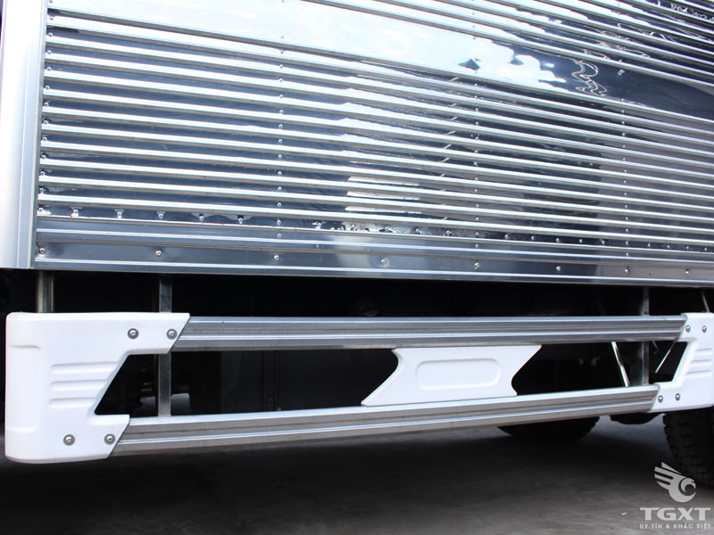 Xe Tải Hyundai 2T5 Thùng Đông Lạnh HD65