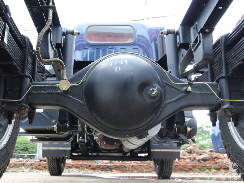 Xe Tải Teraco Tera 240 2.4 Tấn Thùng Kín