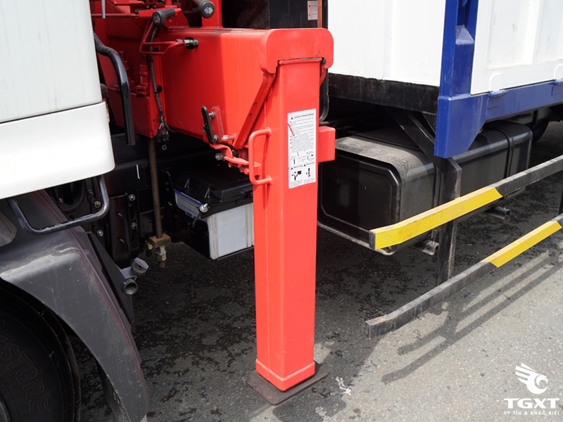 Xe Cẩu Hino FL8JT7A 13 Tấn Gắn Cẩu Unic URV504