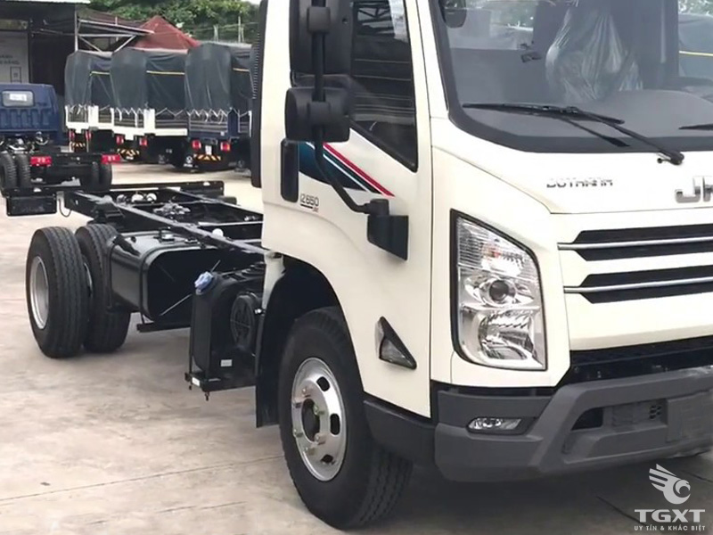 Xe Tải Đô Thành IZ650SE 6.5 Tấn Thùng Kín