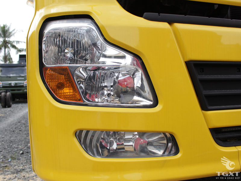 Xe Tải Dongfeng C260 Thùng Mui Bạt 13 Tấn