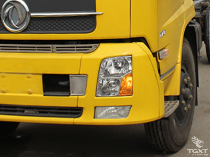 Xe Cẩu Dongfeng B180 6T7 Gắn Cẩu Unic URV504