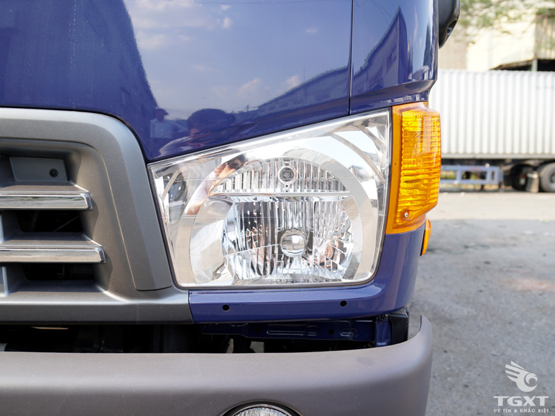 Xe Tải Hyundai HD120SL 8 Tấn Thùng Bạt Bửng Nâng