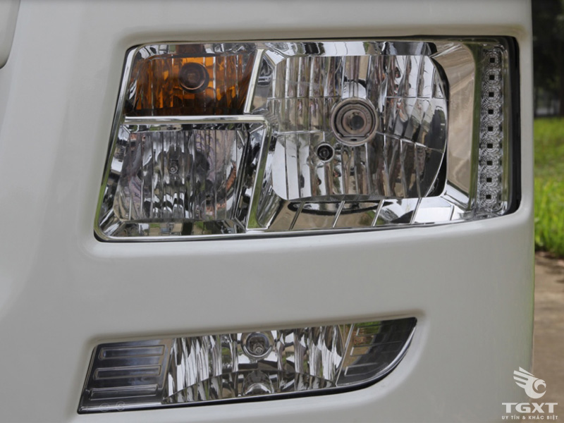 Xe Tải Veam VPT950 9.3 Tấn Thùng Kín