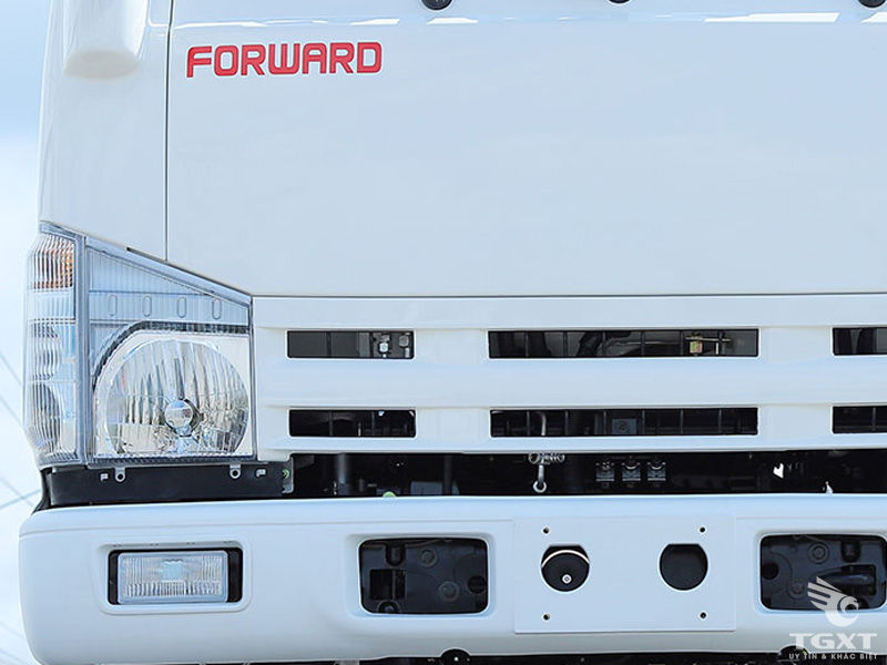 Xe Tải Isuzu Vĩnh Phát NK490 2.4 Tấn Thùng Kín