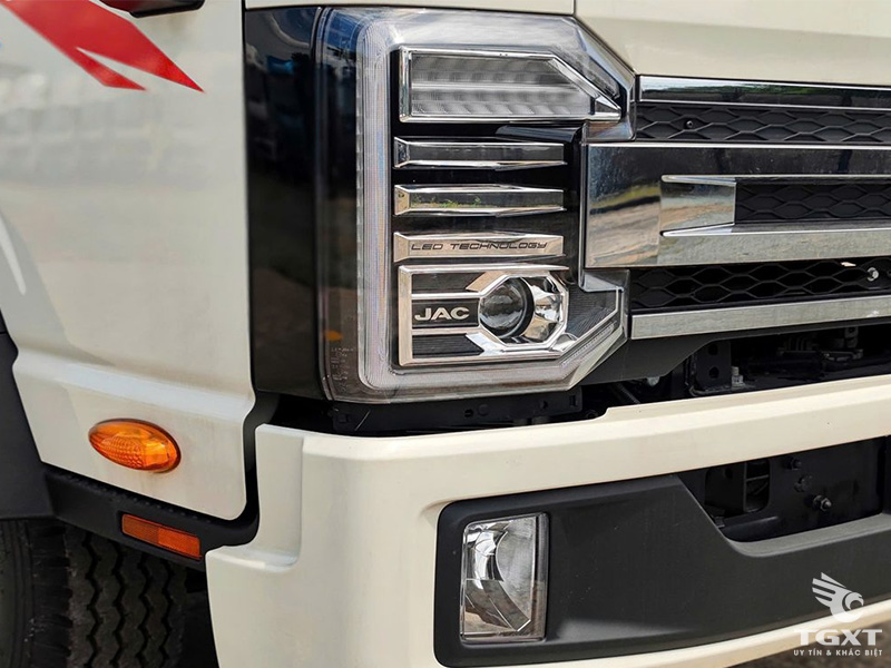 Giá Xe Tải Jac N750 Plus E5A Thùng Kín Tải Trọng 7.5 Tấn
