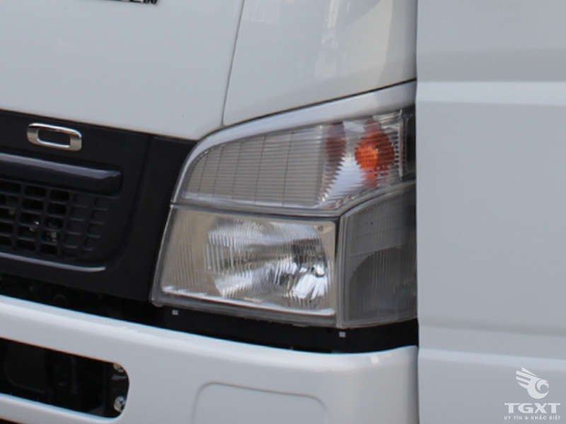 Xe Tải Fuso Canter 4.7LW 1.9 Tấn Thùng Bảo Ôn