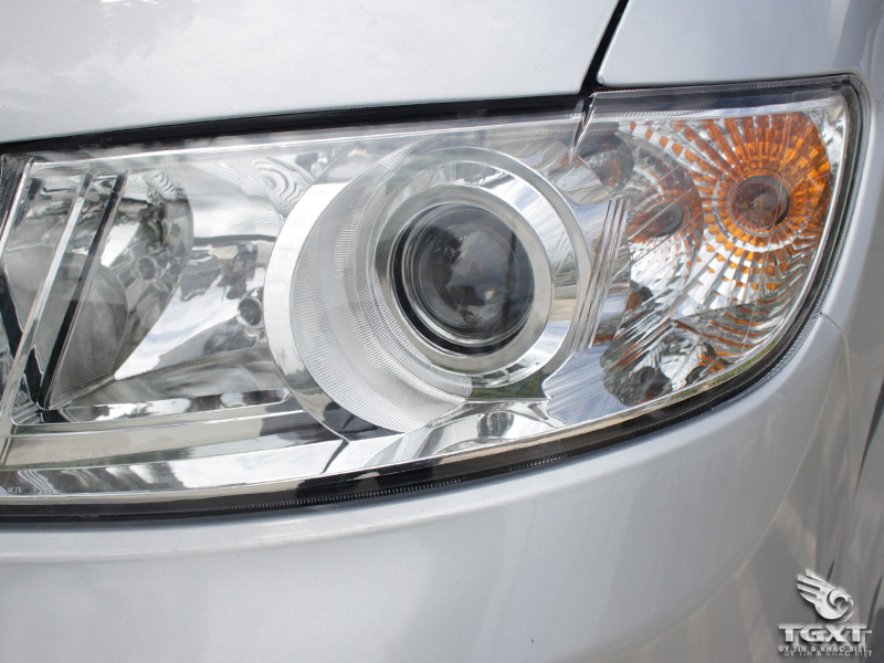 Xe Tải Van Dongben X30 500Kg 2 Chỗ Ngồi