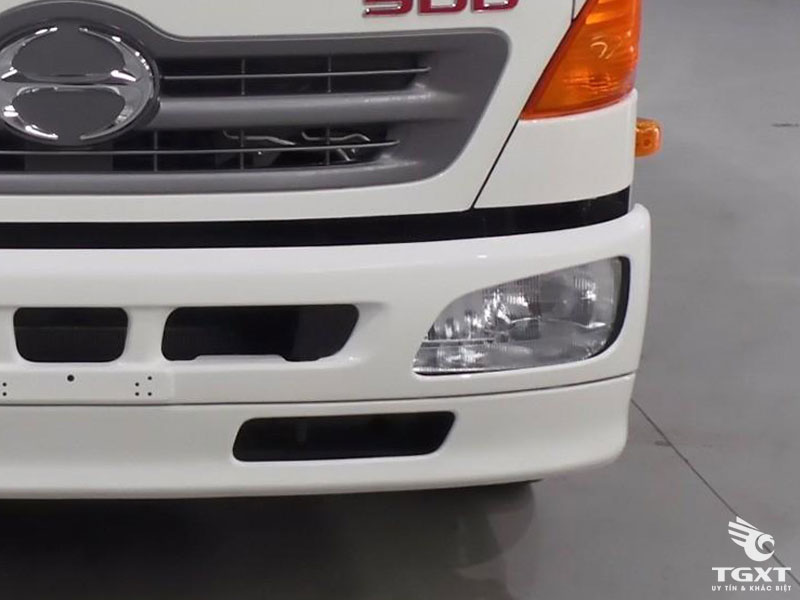 Xe Tải Hino FC9JLTC 6 Tấn Thùng Đông Lạnh