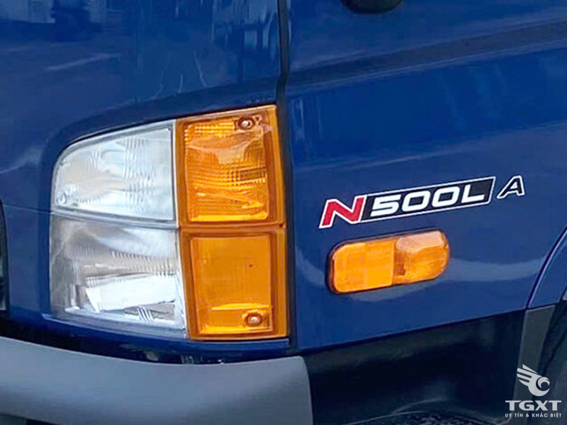 Xe Tải Hyundai Mighty N500LA 2.1 Tấn Thùng Kín