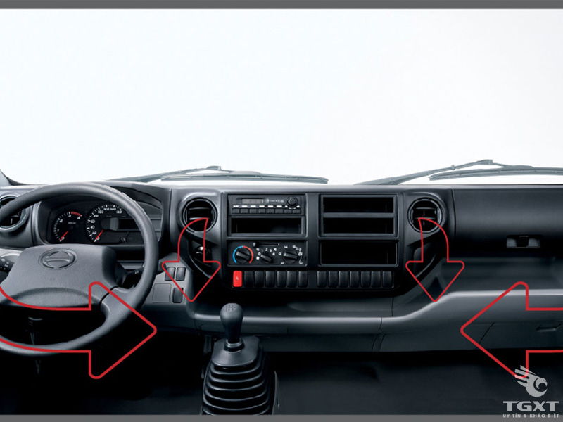 Xe Tải Hino XZU720L Euro 5 3.5 Tấn Thùng Kín