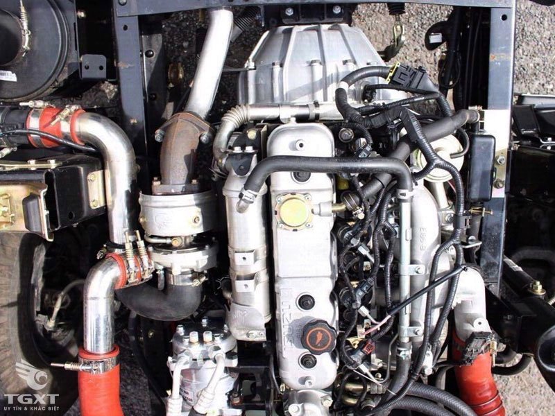 Xe Tải Veam VT260 1T9 Thùng Kín Gắn Bửng Nâng