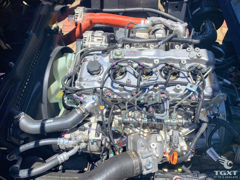 Xe Tải Đô Thành IZ650SE 6.5 Tấn Thùng Kín