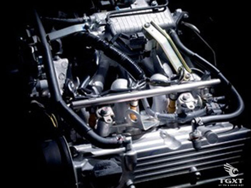 Xe Tải Suzuki Carry Pro 750Kg Thùng Kín Cánh Dơi