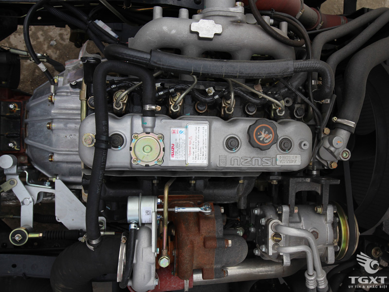 Xe Tải Teraco Tera240S 2.5 Tấn Thùng Kín