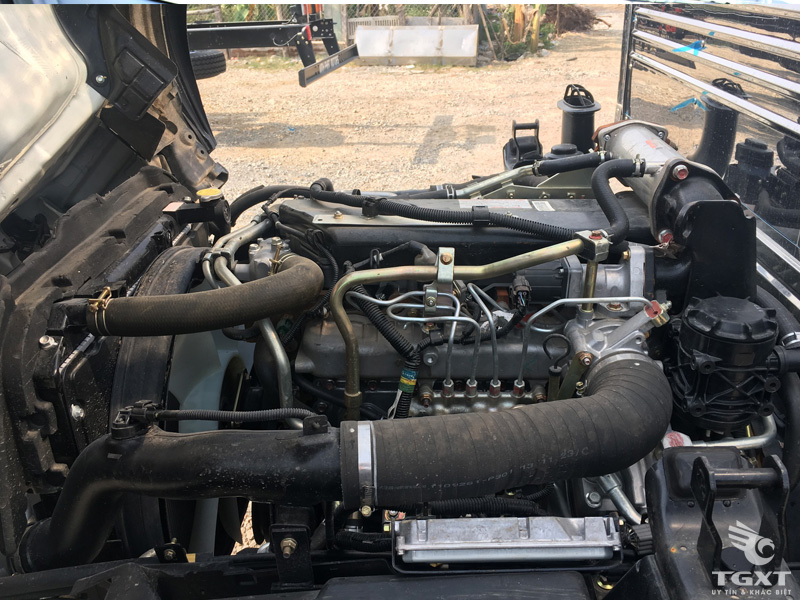 Xe Cẩu Isuzu Vĩnh Phát FN129 6T8 Gắn Cẩu Unic URV345