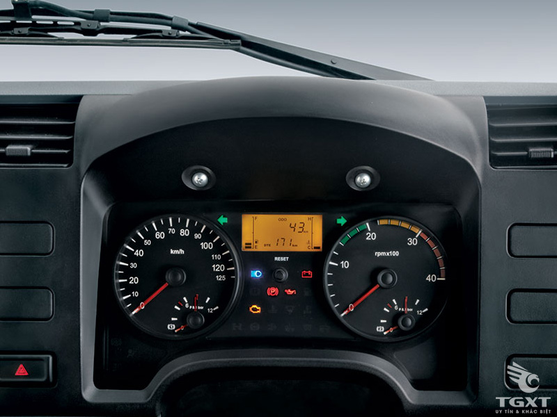 Xe Đông Lạnh Fuso 5.8 Tấn - FA 1014R